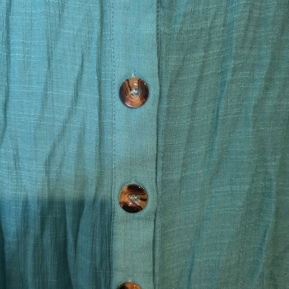 ⭐️40% Off⭐️ Avid Love Teal Button-up Swim Coverup - Picture 9 of 14